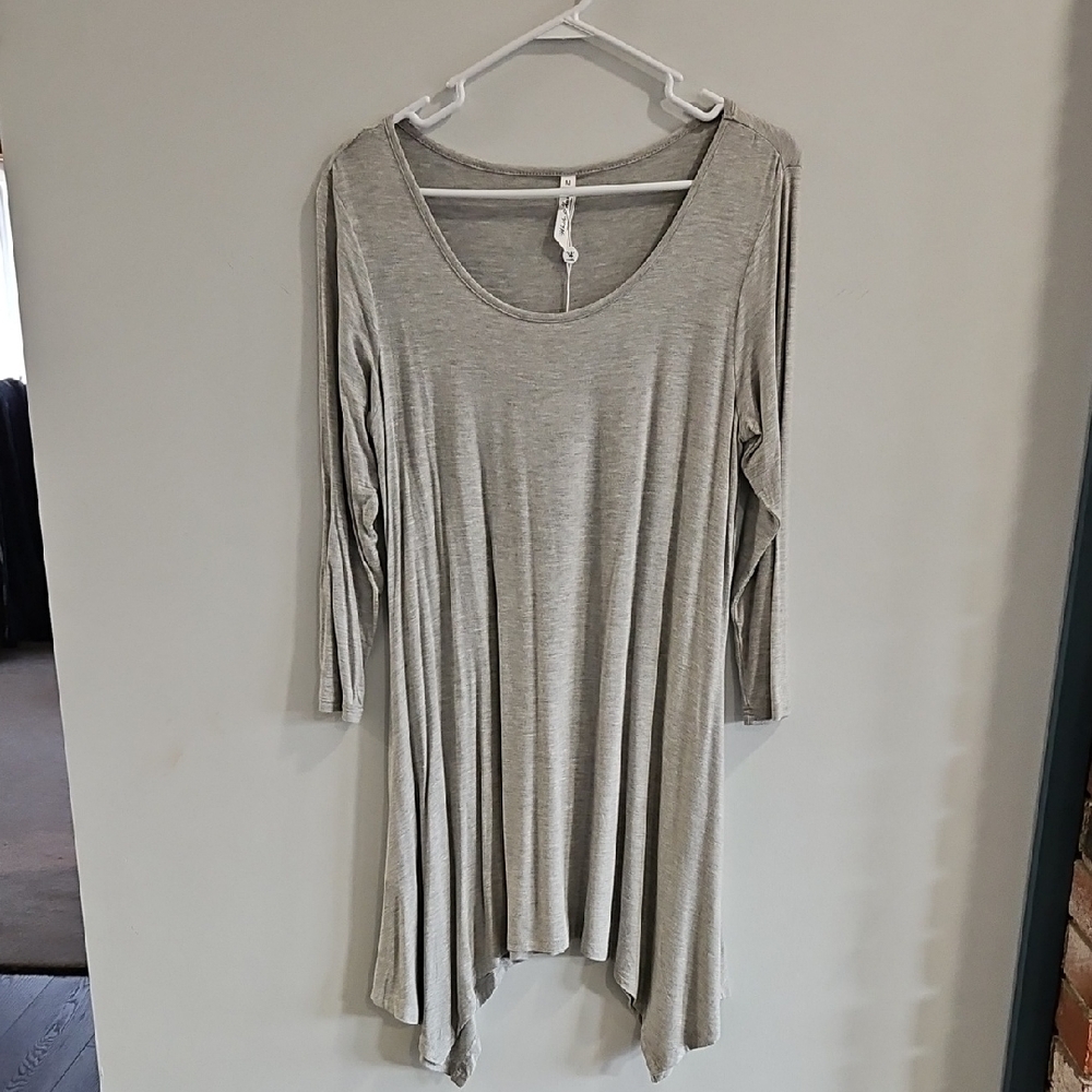 White Mark Heather Gray Tunic